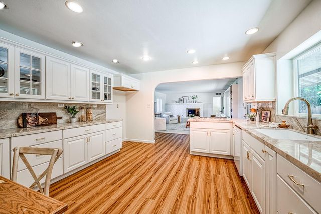 1565 W Barstow Avenue, Fresno, CA 93711