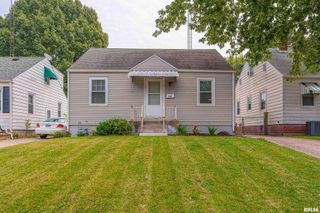 218 N ILLINOIS Street, Springfield, IL 62702