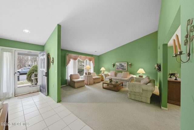 2315 Kira Court, Toms River, NJ 08755