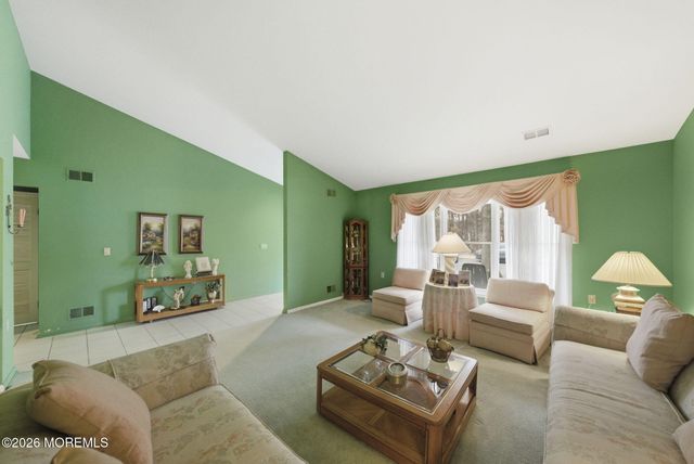2315 Kira Court, Toms River, NJ 08755