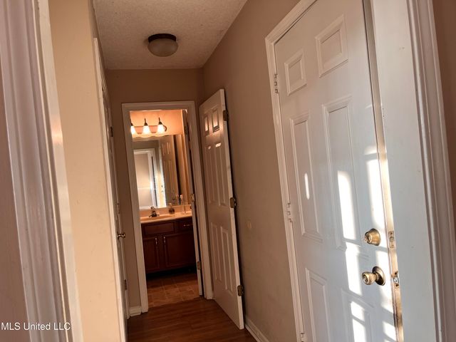 8891 Shellflower Drive, Southaven, MS 38671