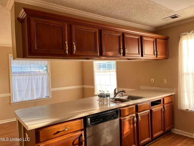 8891 Shellflower Drive, Southaven, MS 38671