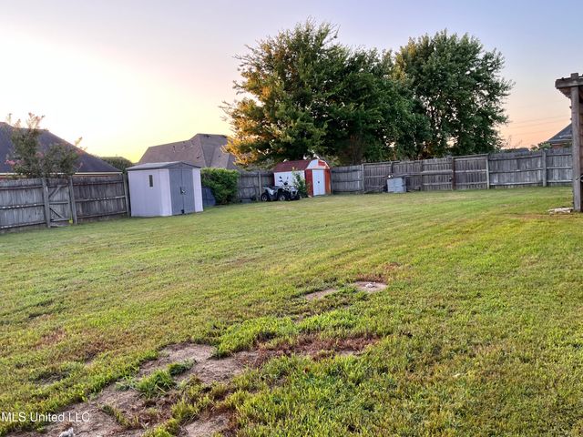 8891 Shellflower Drive, Southaven, MS 38671