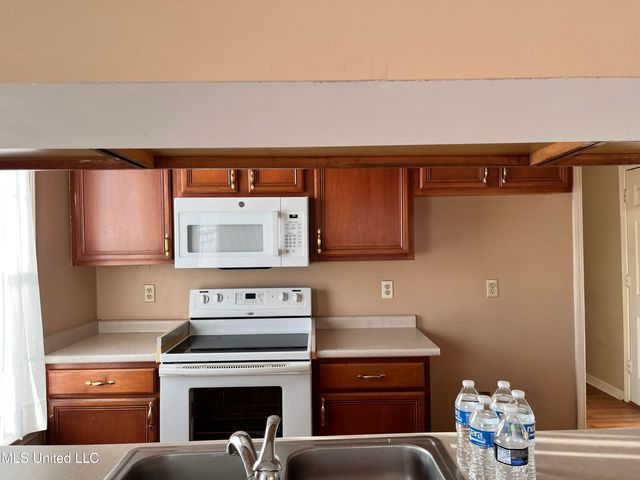 8891 Shellflower Drive, Southaven, MS 38671