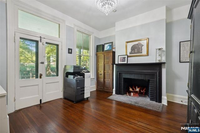 40 Highland Avenue, Millburn, NJ 07078