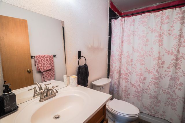 731 28TH AVENUE, Fairbanks, AK 99701