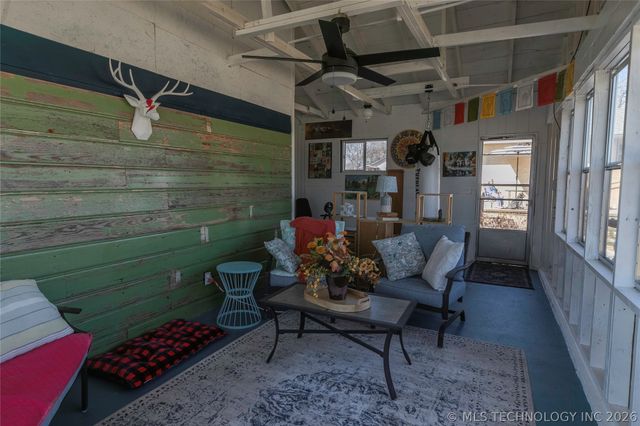 707 S Cherokee Street, Grove, OK 74344