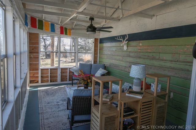 707 S Cherokee Street, Grove, OK 74344