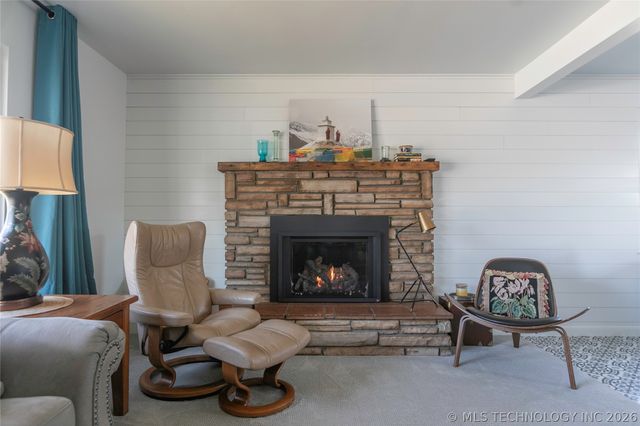 707 S Cherokee Street, Grove, OK 74344