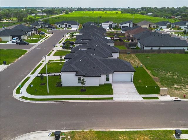 909 E Pecan Street, Alton, TX 78573