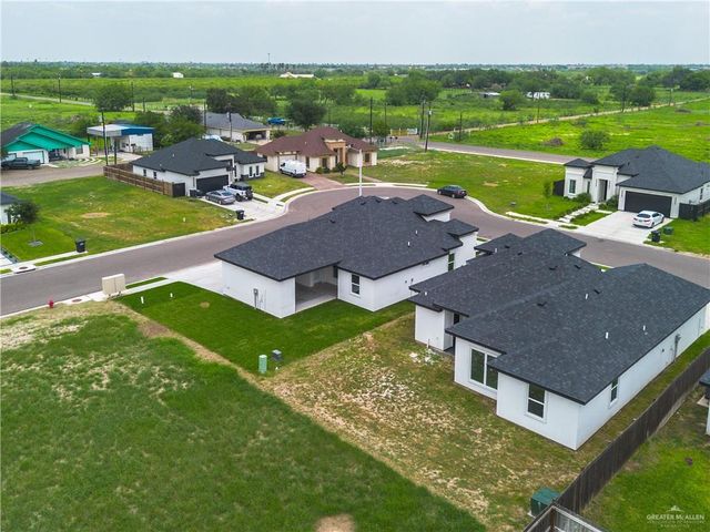 909 E Pecan Street, Alton, TX 78573
