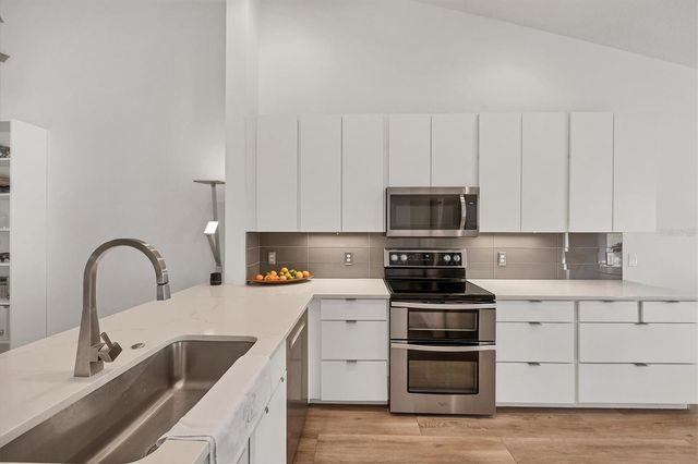 7131 BOCA GROVE PLACE 203, Lakewood Ranch, FL 34202