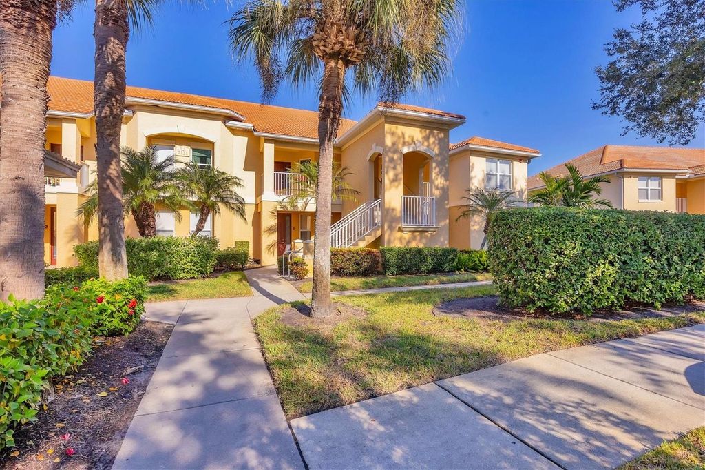 7131 BOCA GROVE PLACE 203, Lakewood Ranch, FL 34202