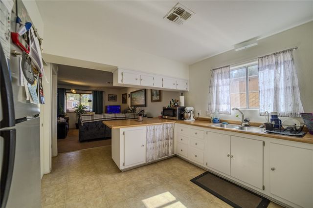 10569 S Copper Lane, Mohave Valley, AZ 86440