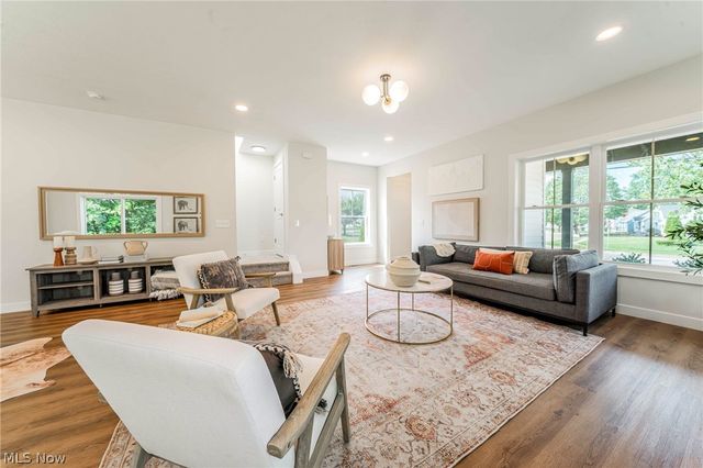 65 Talbot Drive, Bedford, OH 44146