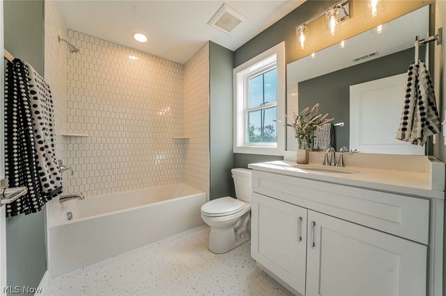 65 Talbot Drive, Bedford, OH 44146