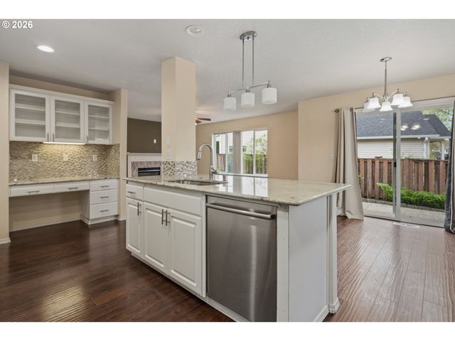 4391 Nw DIAMONDBACK Dr, Beaverton, OR 97006