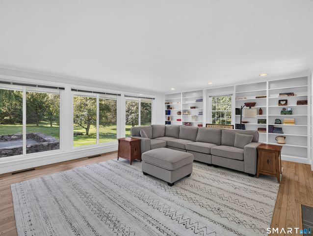 79 Chestnut Hill Road, Killingworth, CT 06419