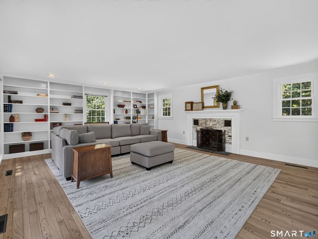 79 Chestnut Hill Road, Killingworth, CT 06419