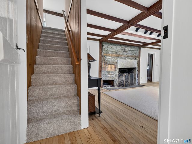 79 Chestnut Hill Road, Killingworth, CT 06419