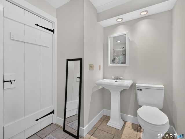 79 Chestnut Hill Road, Killingworth, CT 06419