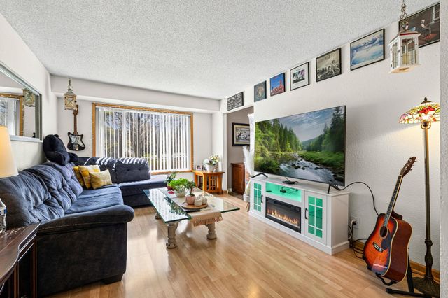 1623 106th Avenue NW, Coon Rapids, MN 55433