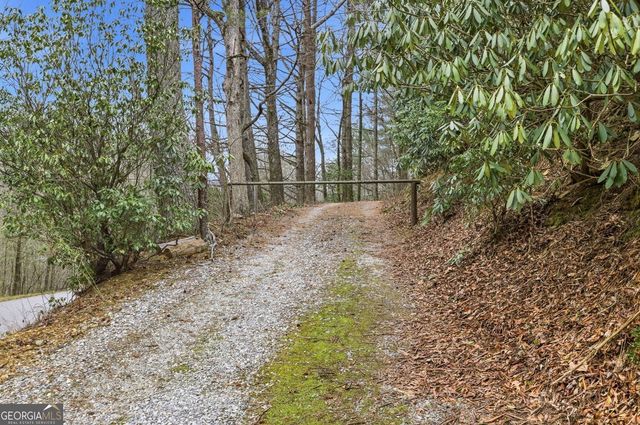 109 Clayton Gooch Road, Dahlonega, GA 30533