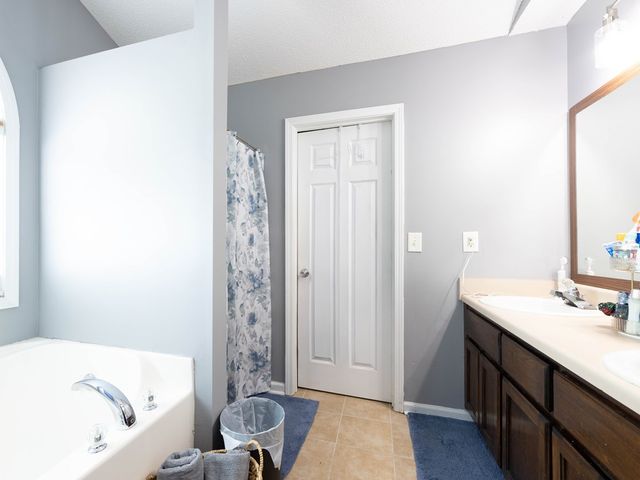 111 Margaret Way, Hogansville, GA 30230