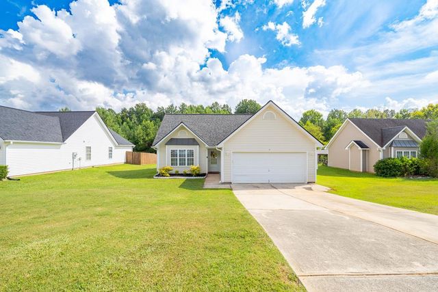 111 Margaret Way, Hogansville, GA 30230