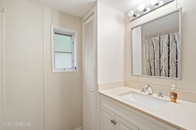 39 Marcia Memorial Circle, Jackson, NJ 08527