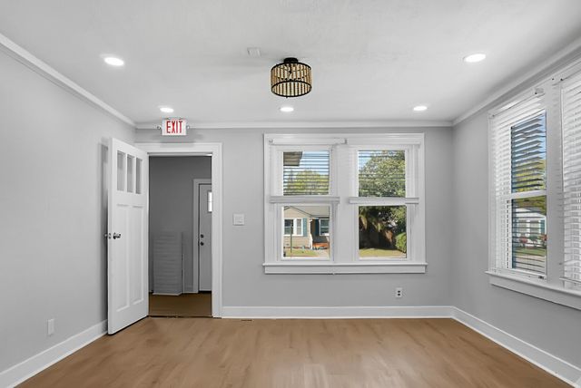 2135 Dorchester Road, North Charleston, SC 29405