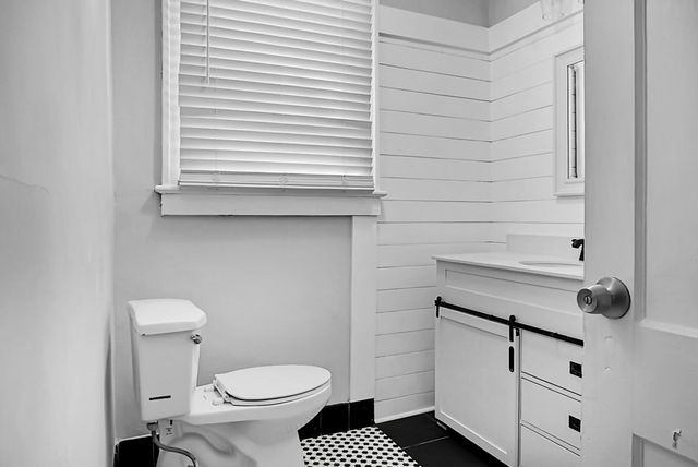 2135 Dorchester Road, North Charleston, SC 29405