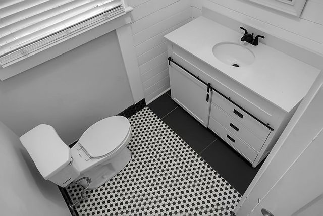 2135 Dorchester Road, North Charleston, SC 29405