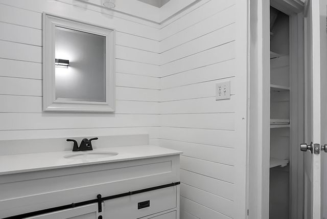 2135 Dorchester Road, North Charleston, SC 29405