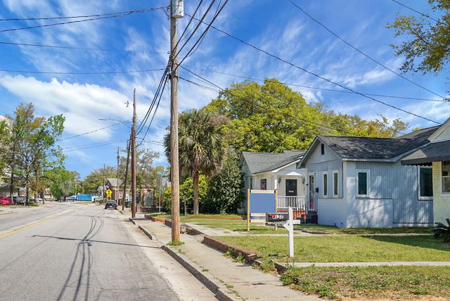 2135 Dorchester Road, North Charleston, SC 29405