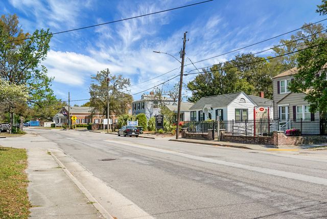 2135 Dorchester Road, North Charleston, SC 29405