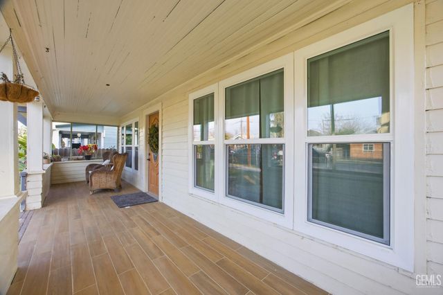 1925 Maple Avenue, Bakersfield, CA 93304