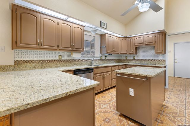 3421 SHERWIN DR, Schertz, TX 78108