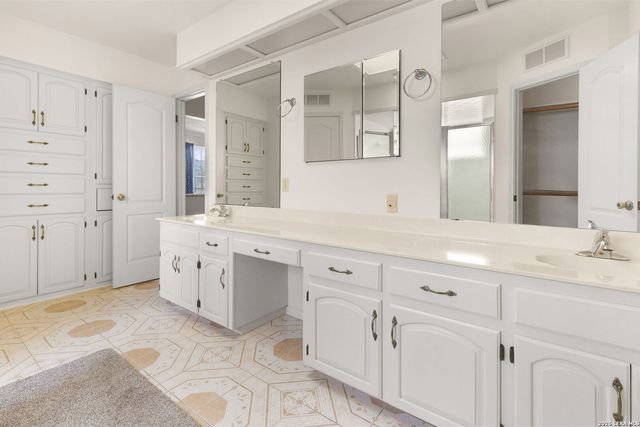 3421 SHERWIN DR, Schertz, TX 78108