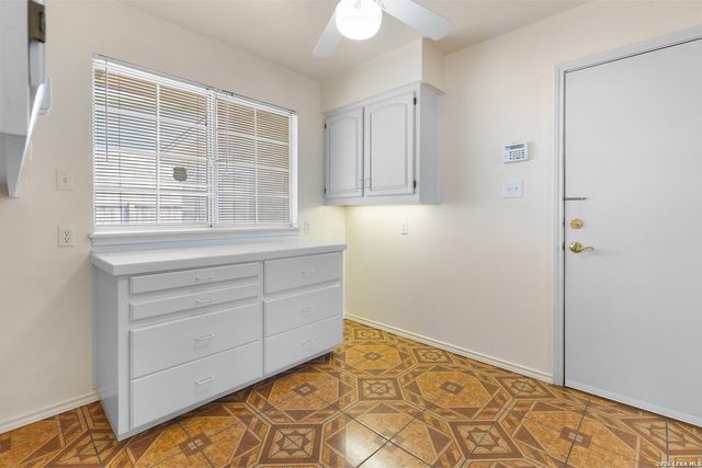 3421 SHERWIN DR, Schertz, TX 78108