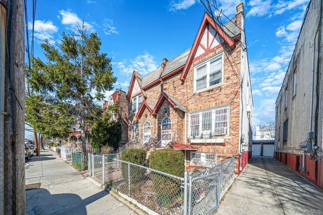 281 E 57th Street 1, Brooklyn, NY 11203