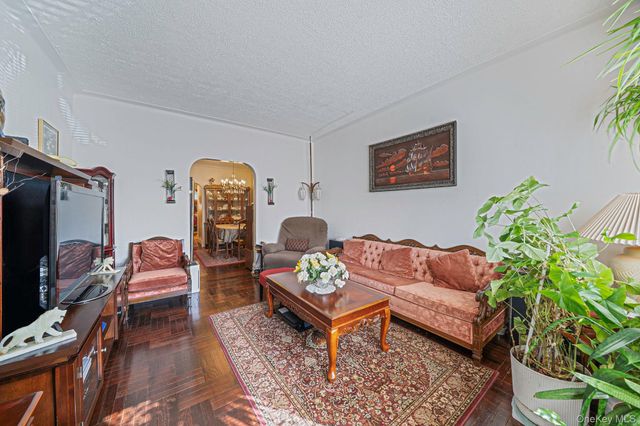 281 E 57th Street 1, Brooklyn, NY 11203