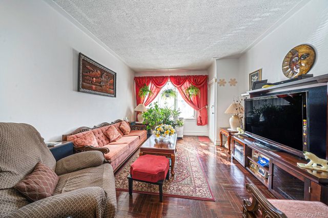 281 E 57th Street 1, Brooklyn, NY 11203