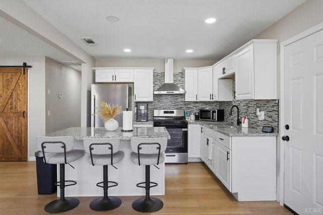 1021 Stanley Avenue, Corcoran, CA 93212