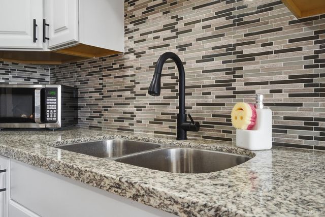 1021 Stanley Avenue, Corcoran, CA 93212