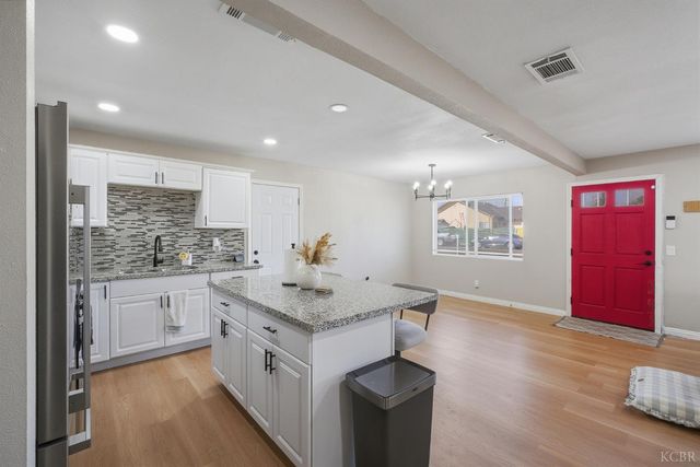 1021 Stanley Avenue, Corcoran, CA 93212