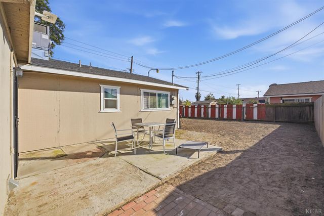 1021 Stanley Avenue, Corcoran, CA 93212
