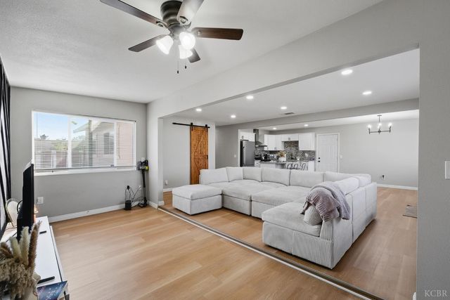 1021 Stanley Avenue, Corcoran, CA 93212