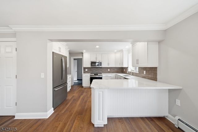 4 Hillside Rd, Rockaway Twp., NJ 07866