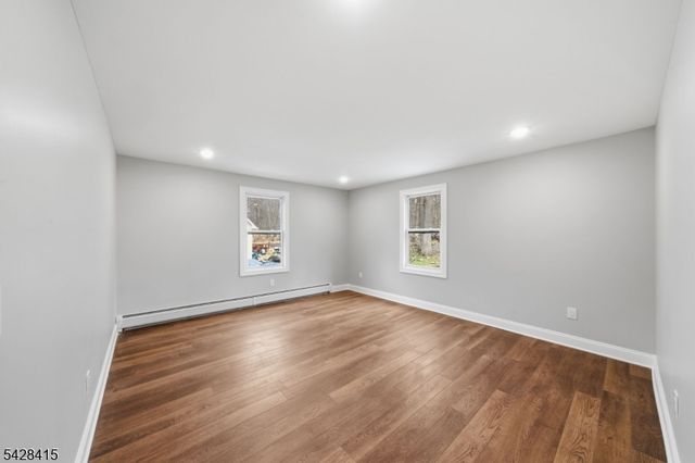 4 Hillside Rd, Rockaway Twp., NJ 07866